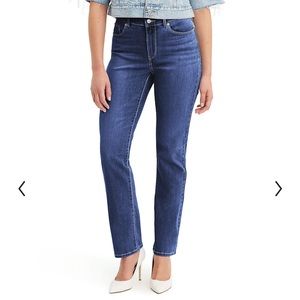 NWOT Women's Sculpt Levi's® Classic Straight-Leg Jeans- Size 6 Short